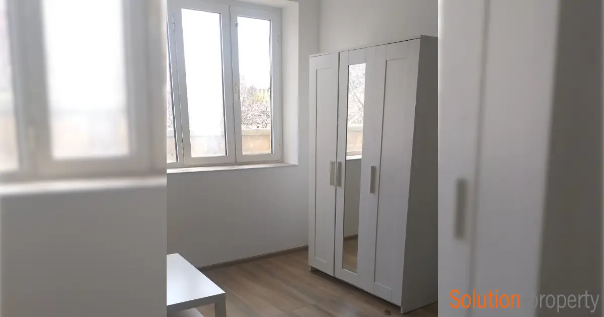 Naslovna slika stana za izdavanje Kosovska ulica Indjija - pogled na dnevni boravak